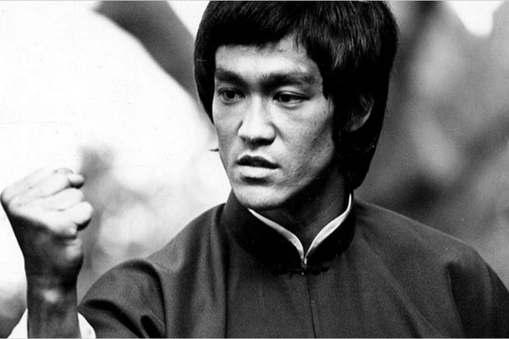 Happy birthday to THE greatest of all time..BRUCE LEE 