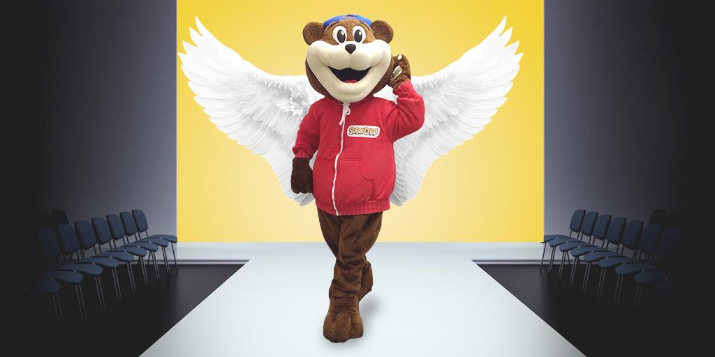 I'd make a pretty good Victoria's Secret Angel. #catwalk #bearwalk #SugarBearStyle