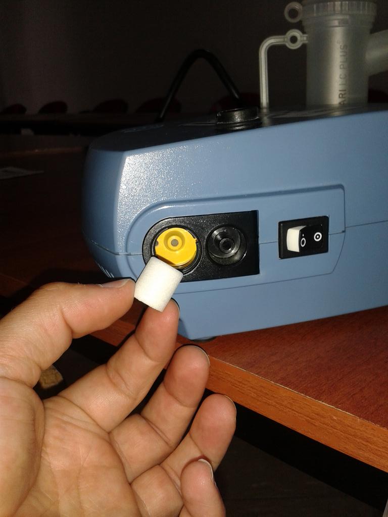 FQColombia's tweet photo. Recuerda cambiar el filtro de tu compresor Vios  mensualmente #pari #vortex #fq #medicalmb http://t.co/pT0oSlavya