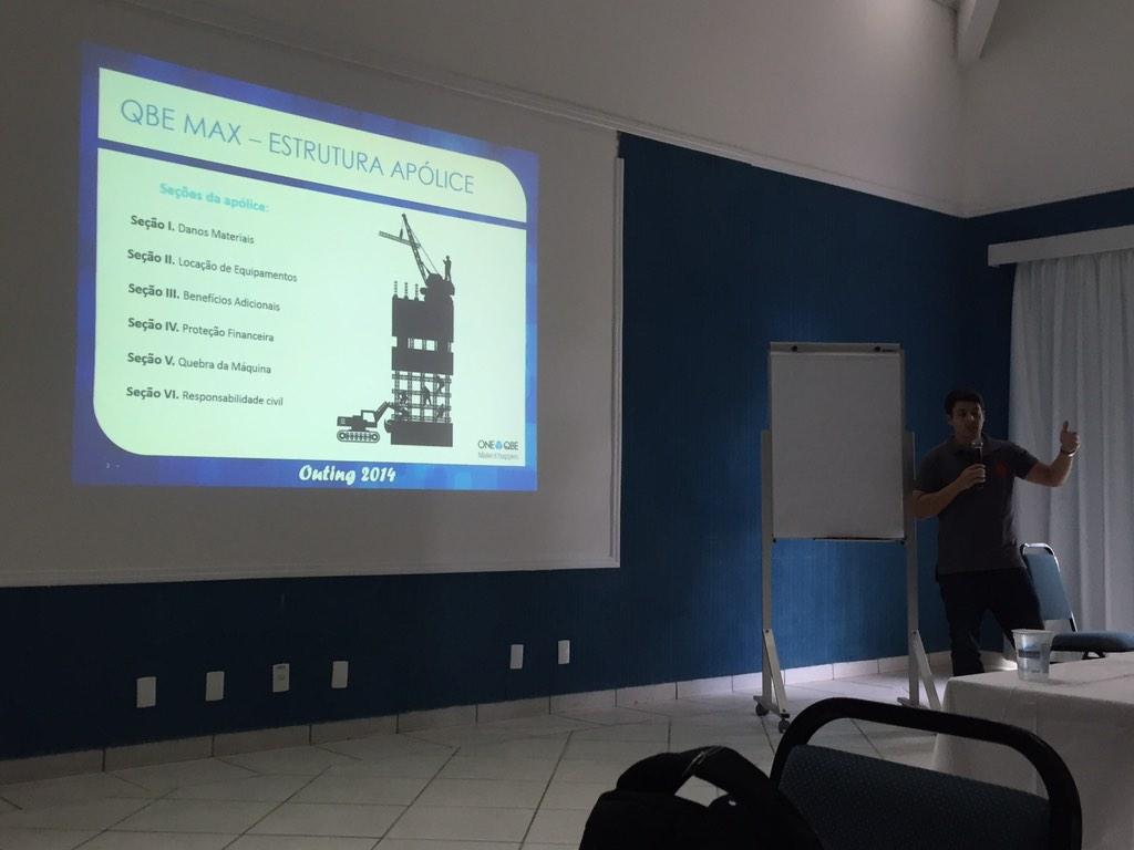 jarzynski's tweet photo. Augusto apresentando para a equipe do Brasil o produto QBE Max pra equipamentos móveis em parceria com QBE Austrália http://t.co/rwiUiM1bRq