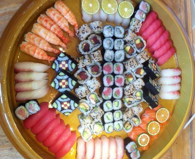 Yummy!  RT <a href="/chef_morimoto/">Chef Morimoto</a>: Make a new #Thanksgiving tradition with #sushi! Happy Thanksgiving to you &amp; your family. ”