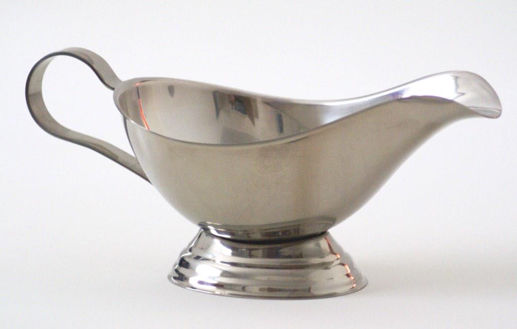 missladymooon's tweet photo. this thanksgiving don't waste a gravy boat use jacob's collarbone instead http://t.co/vqkxPmSsou
