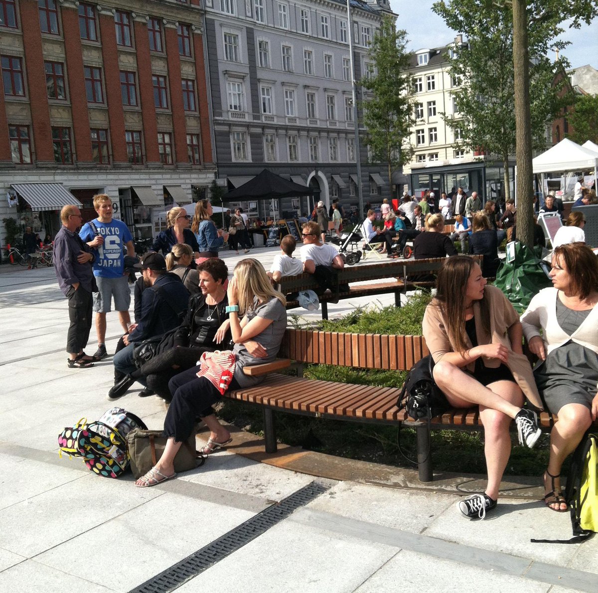"Some cities take out benches to stop drug addicts using them. In #Copenhagen, we put in 2x as many benches"—Jan Gehl