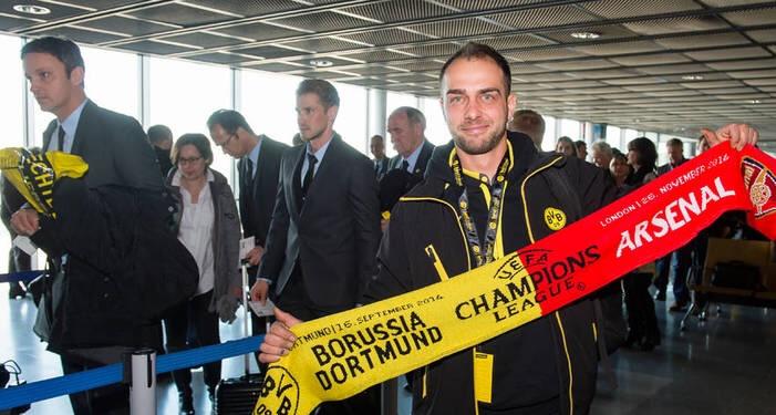 BVB's tweet photo. Gewinnspiel: Tobias Simonyi gewinnt Reise mit der Mannschaft nach London zu #afcbvb http://t.co/ev9874DKcG http://t.co/yjbDtWByD5