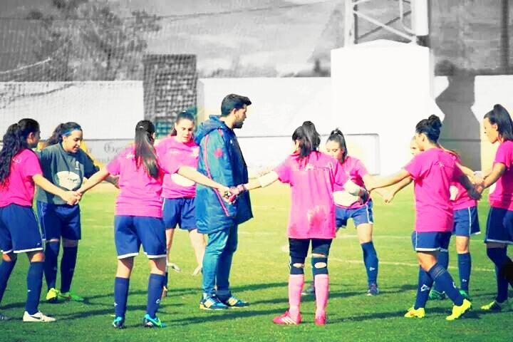 AlboloteCFFem's tweet photo. "Ningún jugador es tan bueno como todos juntos" http://t.co/NitbOGn4iK
