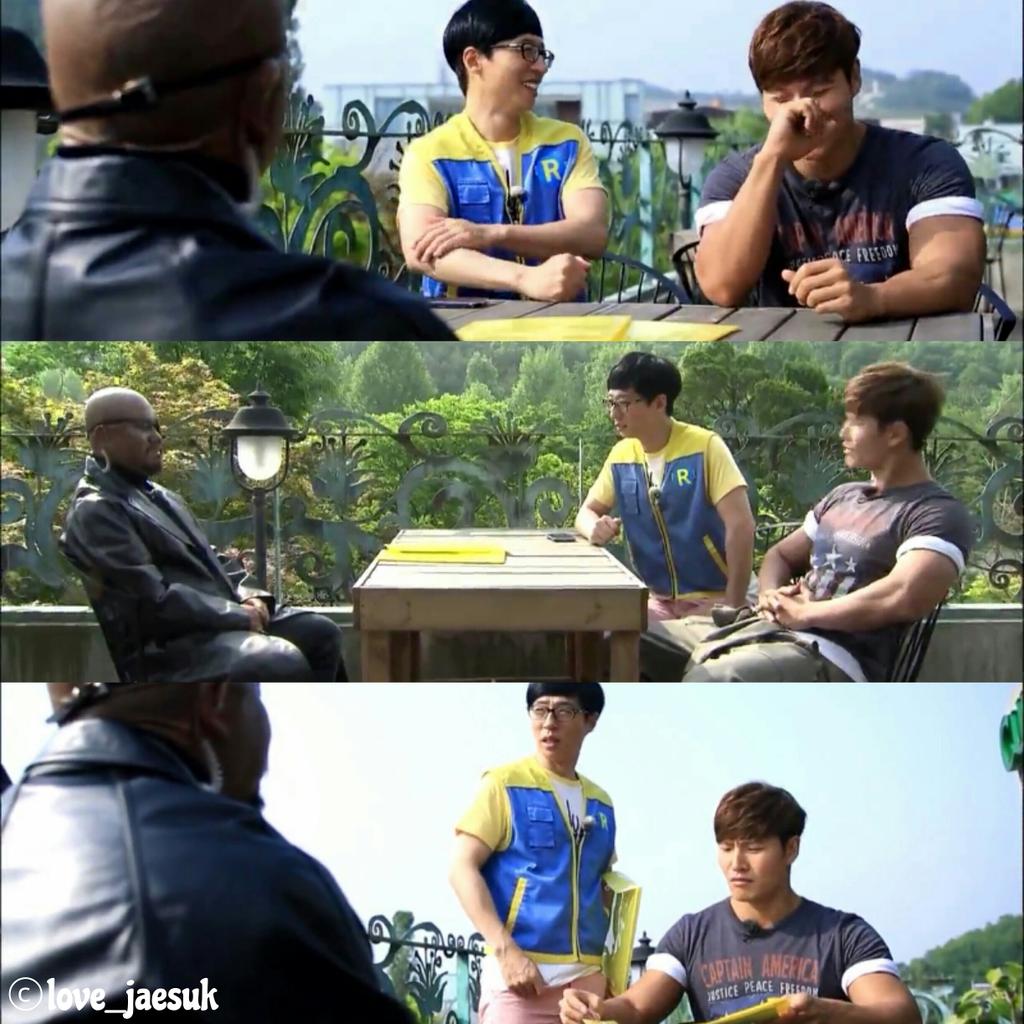 jaebaelogy's tweet photo. Talkative leader vs muscular leader. Who's ur choice?๐ #yoojaesuk
#kimjongkook #runningman #runningleaders #kooksuk http://t.co/1jfZyPsRO6