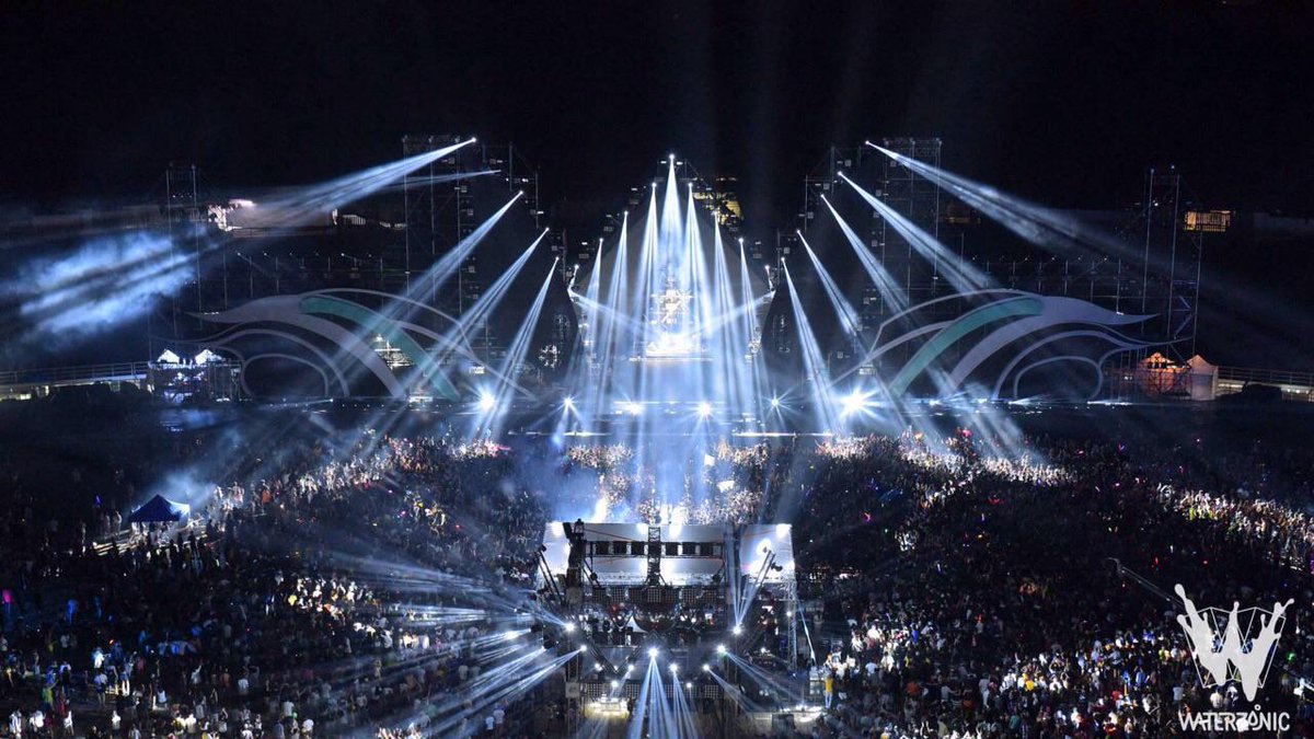evokofficial's tweet photo. Hey #ITALIA! ti presento #ASIA! // Dear #ITALIA! let me introduce u #ASIA!
#Waterzonic #RFA #RedFusionAsia #EDMLovers http://t.co/cNvwlJoIJS