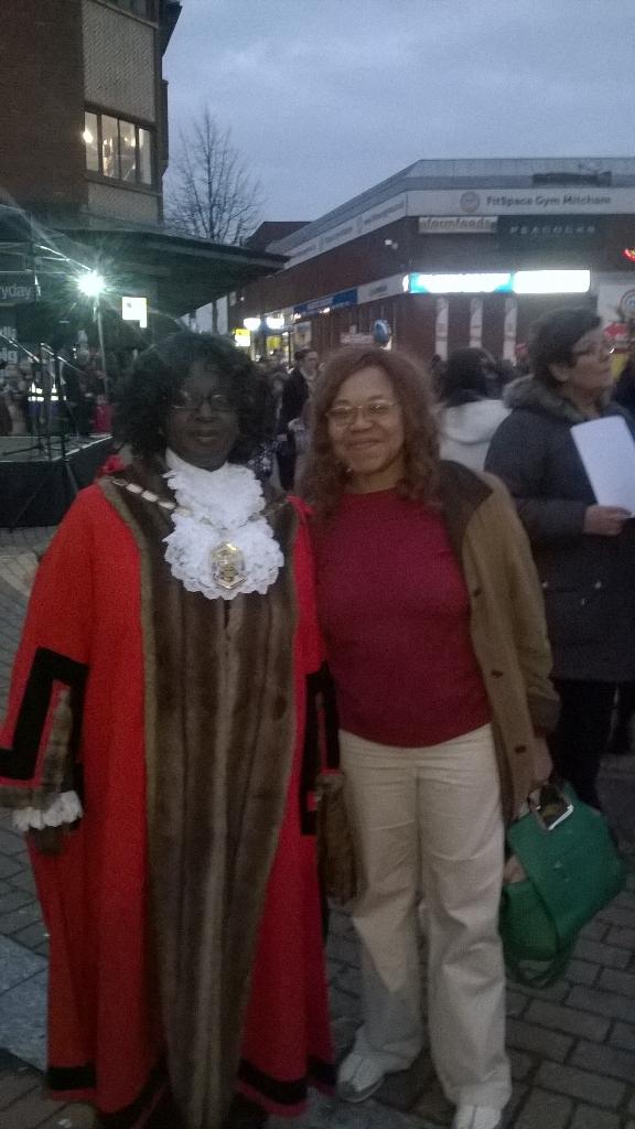 TutuUbuntu's tweet photo. Wonderful to have been part of Merton's #winterwonderland thx to @beau_VCM &amp; @MayorOfMerton http://t.co/DHvHlMlXQA