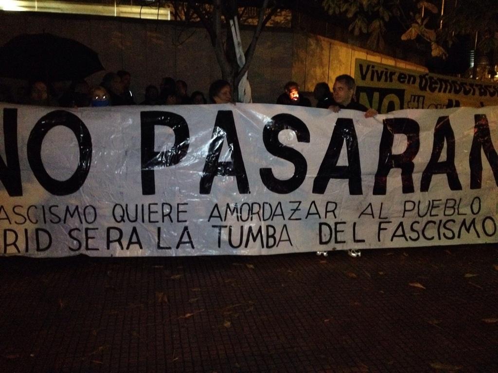 carnerobairline's tweet photo. Que claro lo tienen algunos. Así da gusto #ALaCalleSinMiedo  @Coordinadora25S http://t.co/DZm2e3Dr5m