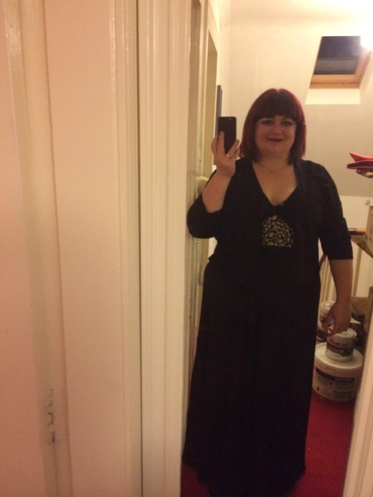 hollymcpat's tweet photo. Got an evening of networking &amp; schmoozing at the #YPOG dinner tonight! #yesitsafrock http://t.co/PIjsJL3LnJ