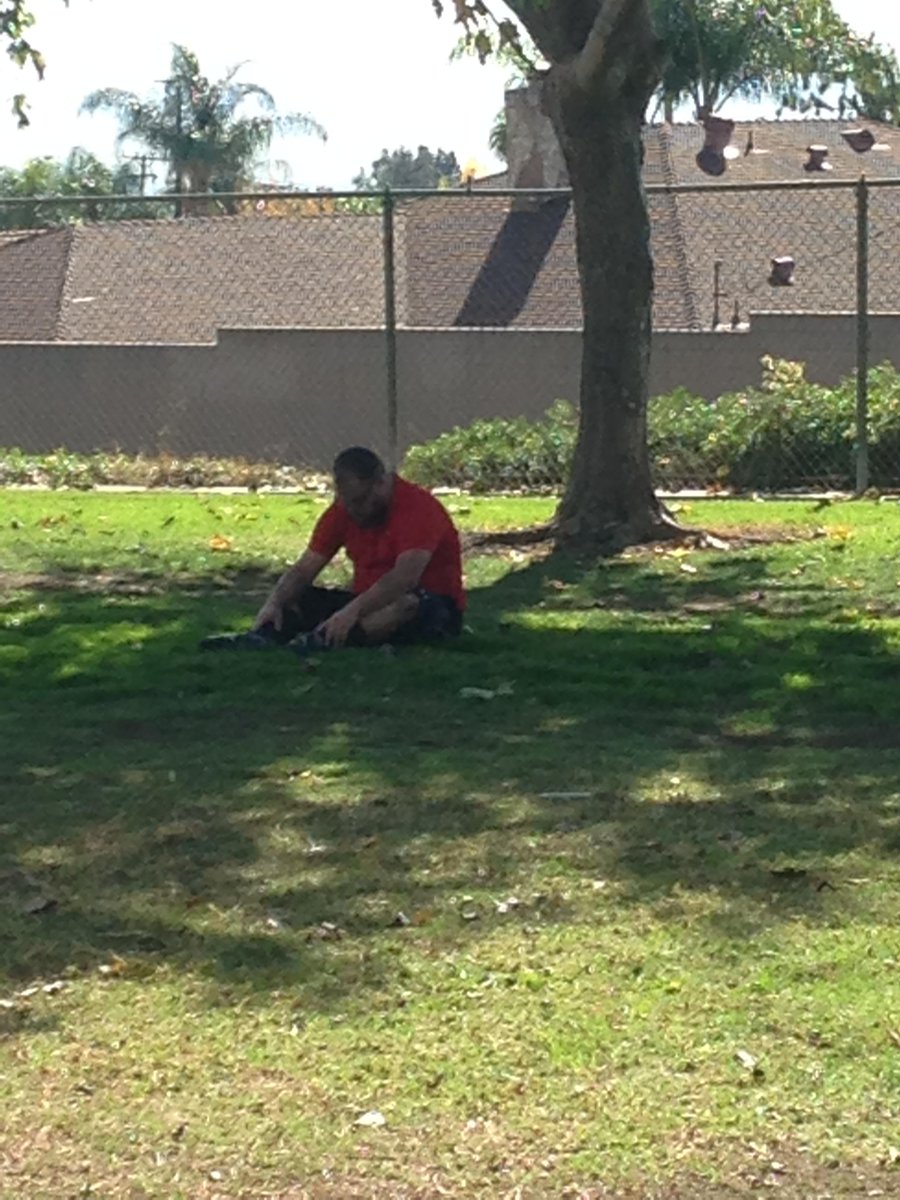 TheGrantMARSH's tweet photo. Sad @joshuaarnao is sad. #TurkeyBowl #SadJosh http://t.co/G6q4W6bGok