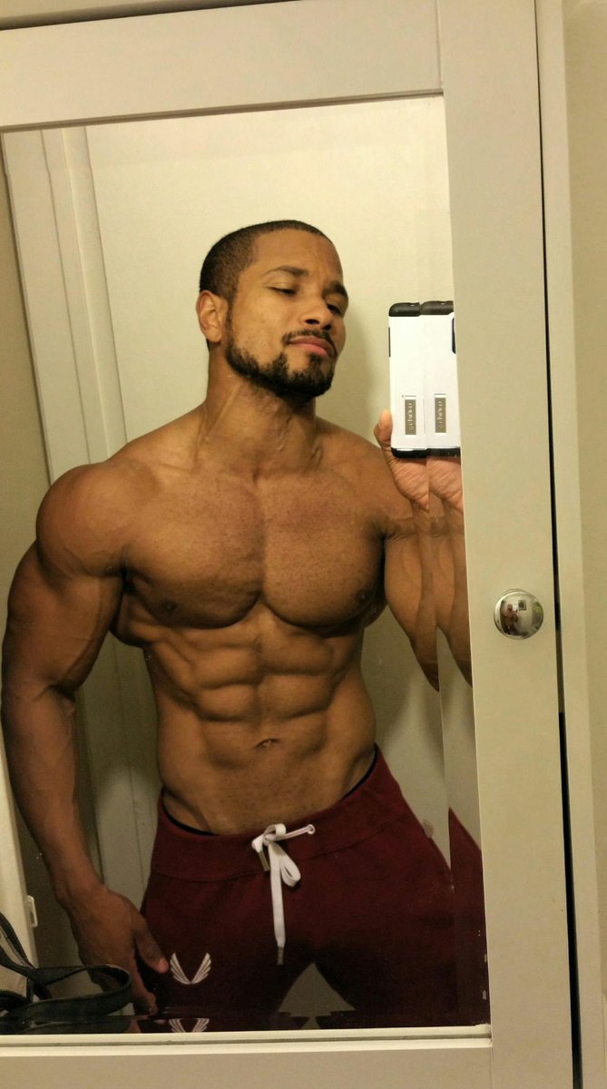 DamienPatrick's tweet photo. Entering into peak week for my show.Videos coming.
https://t.co/N4ZUBGbbFG
#fitfam #aesthetics #ferrignolegacy http://t.co/Kfy0uZPHhy