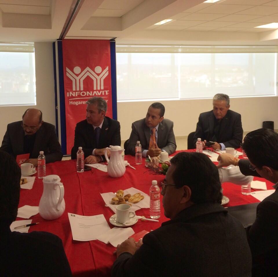 HebertoVara's tweet photo. 1era Reunion en Ags de Gira Nacional con directores federales de crédito y recaudación fiscal INFONAVIT @RAlpizarV http://t.co/GnuvILQNFf