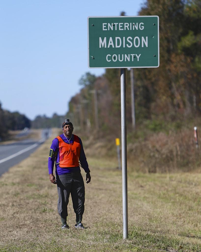 PSPpics's tweet image. Coach has made it to Madison County! #OckyOnEllen #stridesforstudents