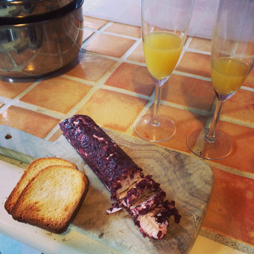 TheThreeFairies's tweet photo. Flora and Merryweather starting #Thanksgiving celebrations out right #cranberrychevre #mimosas #cookingadventures http://t.co/QzD6nTZklJ
