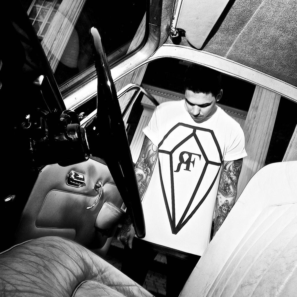 RichFutureCo's tweet photo. The third preview shot from our campaign photoshoot. #richfuture //Follow us on Instagram: RichFutureCo http://t.co/icekYG8HtK