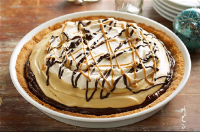 celebratehavfun's tweet photo. Best Mile-High Layered Peanut Butter Pie http://t.co/VqbszyRFdQ #spon #PlateFullCoOp http://t.co/YLhN9ALy3C