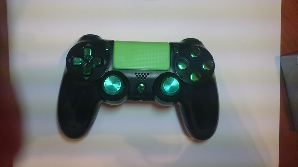 AccesoryShop tweet media