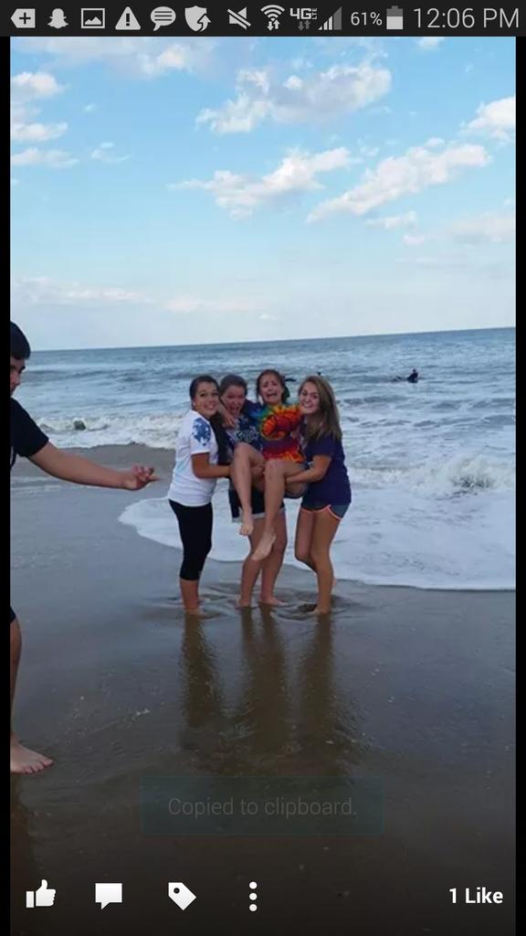 Minniestmouse's tweet photo. Thankful for my best friend Jakob and #bus 2 @heider_ashleigh @cati_brooks @jaceboy01 @cougs_17 @datbryceguy http://t.co/yZofhLg5NC