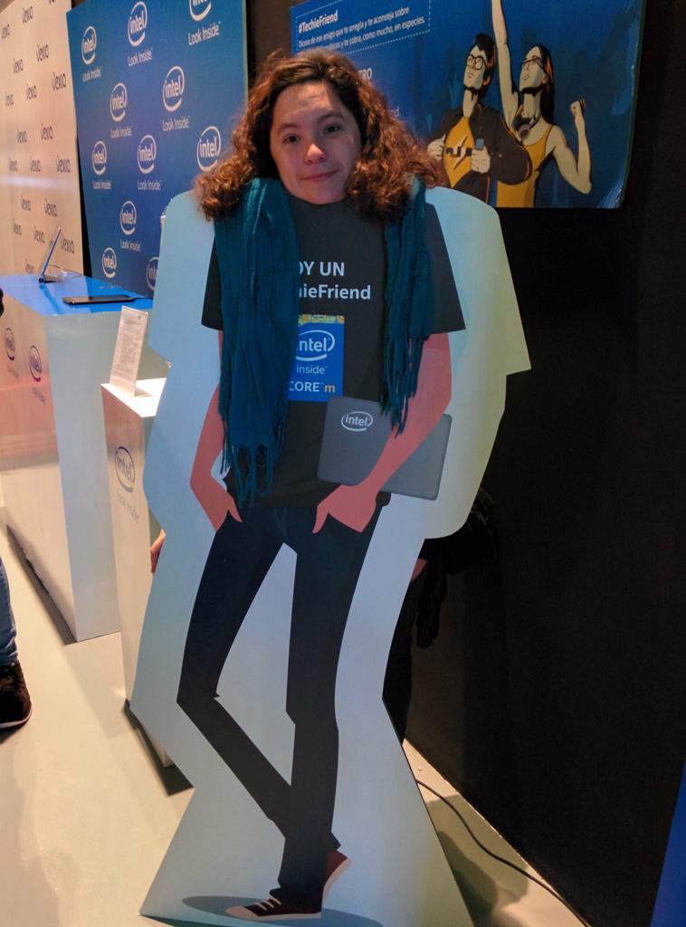 soyedurne's tweet photo. @Intel_Spain #techiefriend esta claro q me queda bien el look techie!!! http://t.co/BN9qE5hTfI