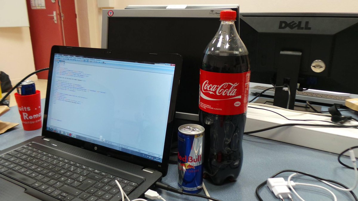 GenerationGphy's tweet photo. Dernière nuit pour le #GCLChallenge.
On a encore de quoi tenir! http://t.co/wXXBBe2DXK