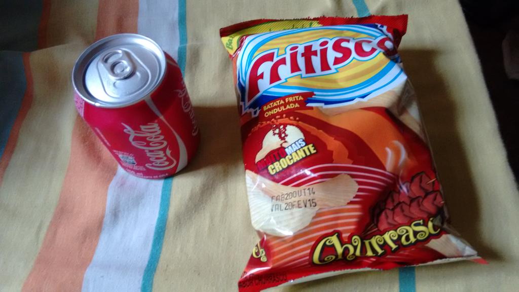 jonatasDaroz's tweet photo. Lanche da tarde😄😄 http://t.co/FO1rRIsNaT