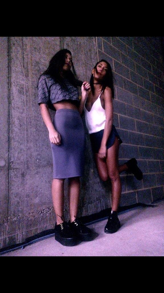 MoonrakerStudio's tweet photo. Great #shoot today with the @hop_mag team #fashion #londonbridge #006studio http://t.co/iD92tH7wo1