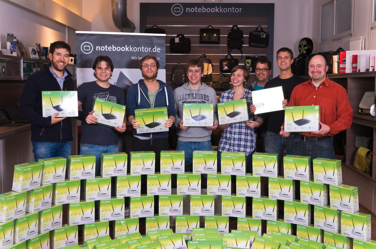 ffaachen's tweet photo. Geniales #Freifunk-Engagement: #Notebookkontor #Aachen legt sich 150 freifunkfähige @TPLINK s auf Lager! PM folgt. http://t.co/G70Mc9NoUQ