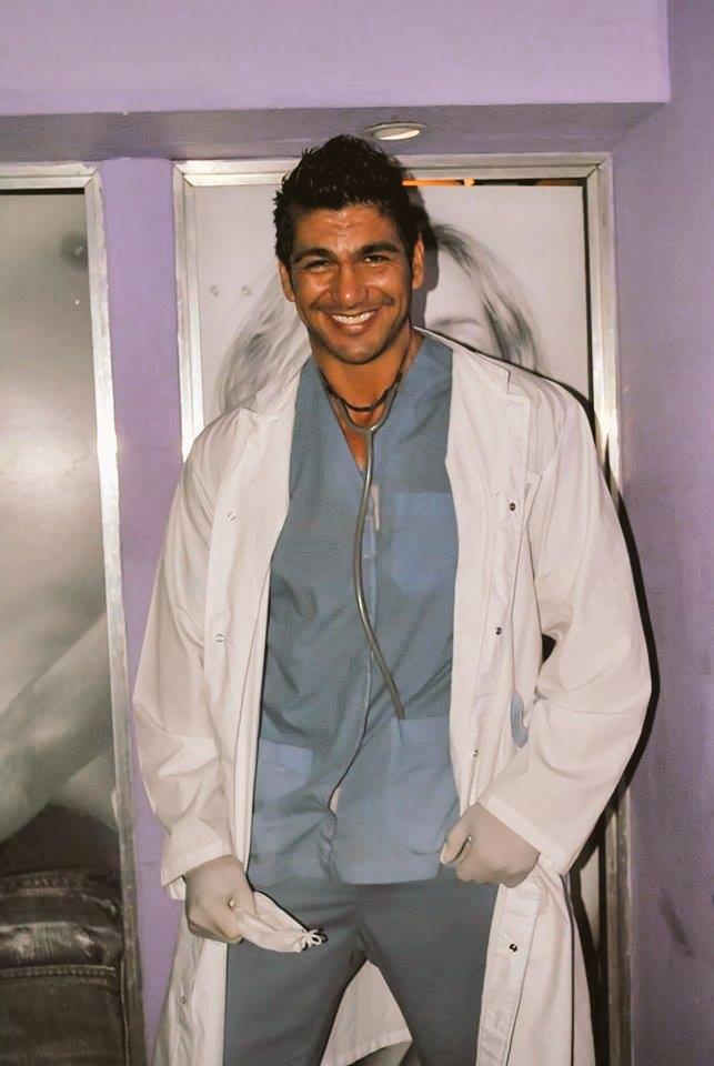 martaylia's tweet photo. Con un doctor asi viviria enferma!!! @GabrielGolden3 http://t.co/fLo3WIee1i