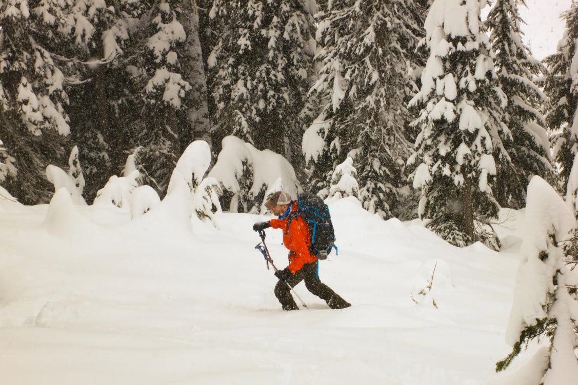 Have you been out #skiing yet? #MECenvoy <a href="/OutdoorEddy/">Ed McCarthy</a> has! Setting the pace in the new MEC Flightcheck Jacket