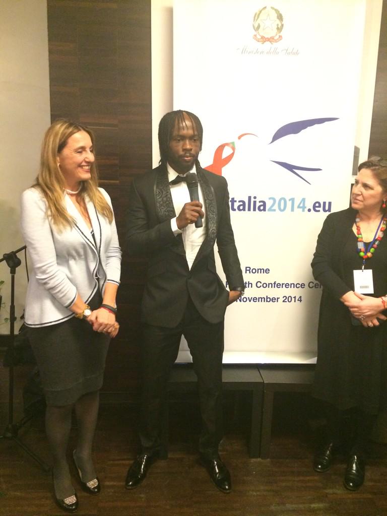 GervinhOfficial's tweet photo. Proud 2 be supporting EUMinisterial Conference in Rome with@UNAIDS. let's team up and end AIDS! http://t.co/5Vasi5QWgg