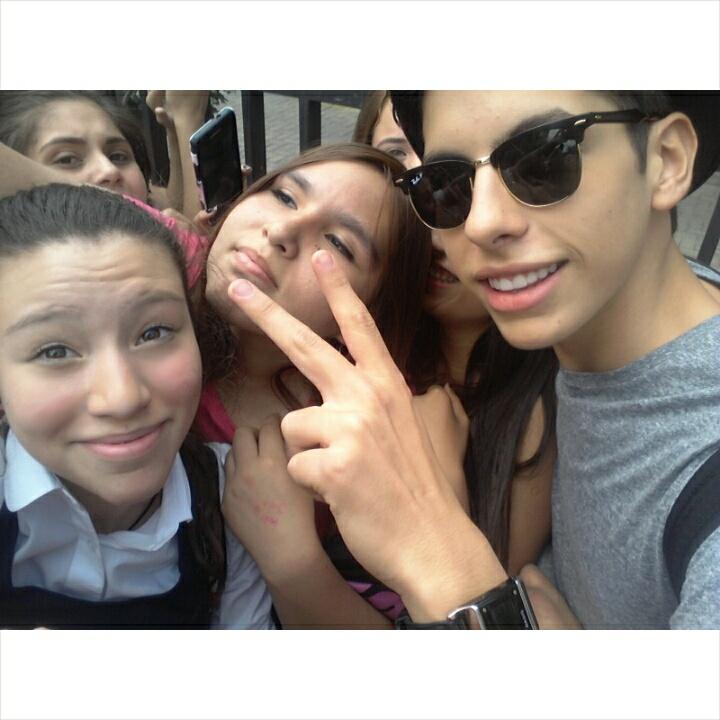 hunter1_forever's tweet photo. Conocรญ a @matthunter123, te amo tantooooo!!!!!! #FOREVERHUNTER http://t.co/d5OjDebeJD