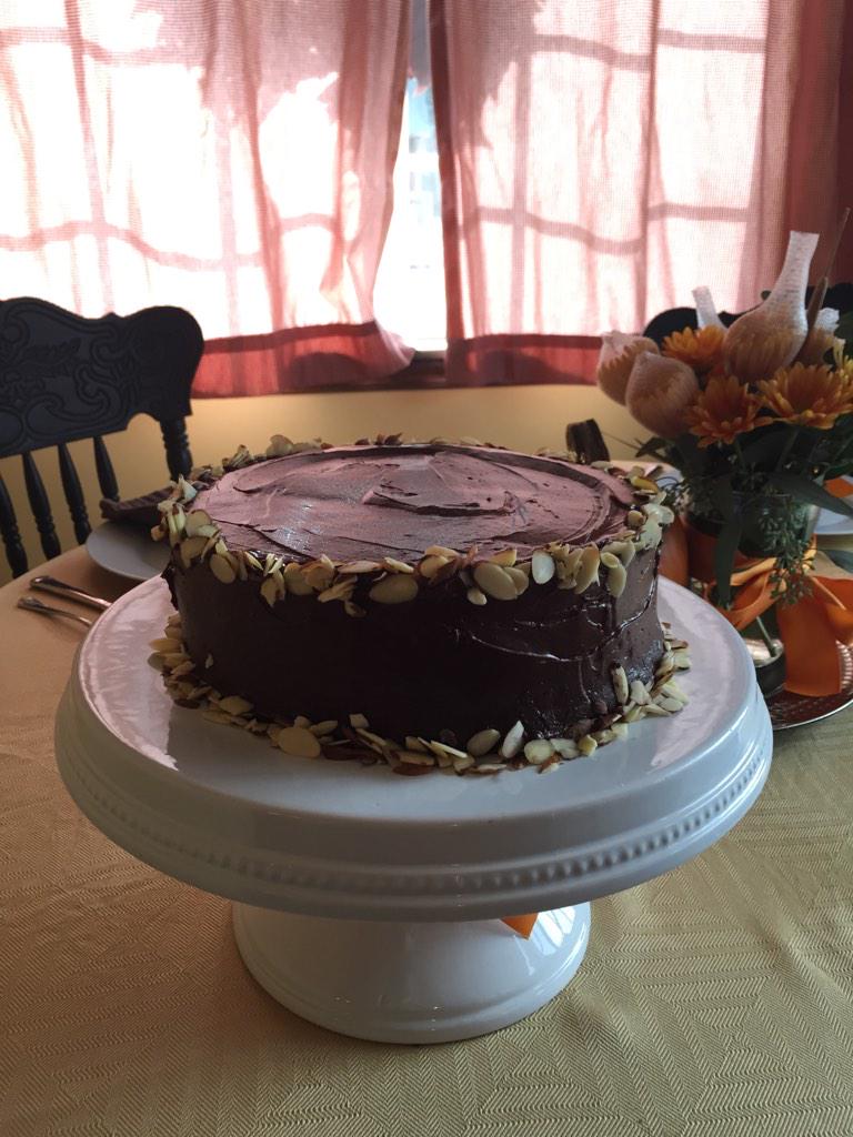 mary_naylor's tweet photo. 3 hours laterπ #professionalcake http://t.co/mEnQ2HDmOX