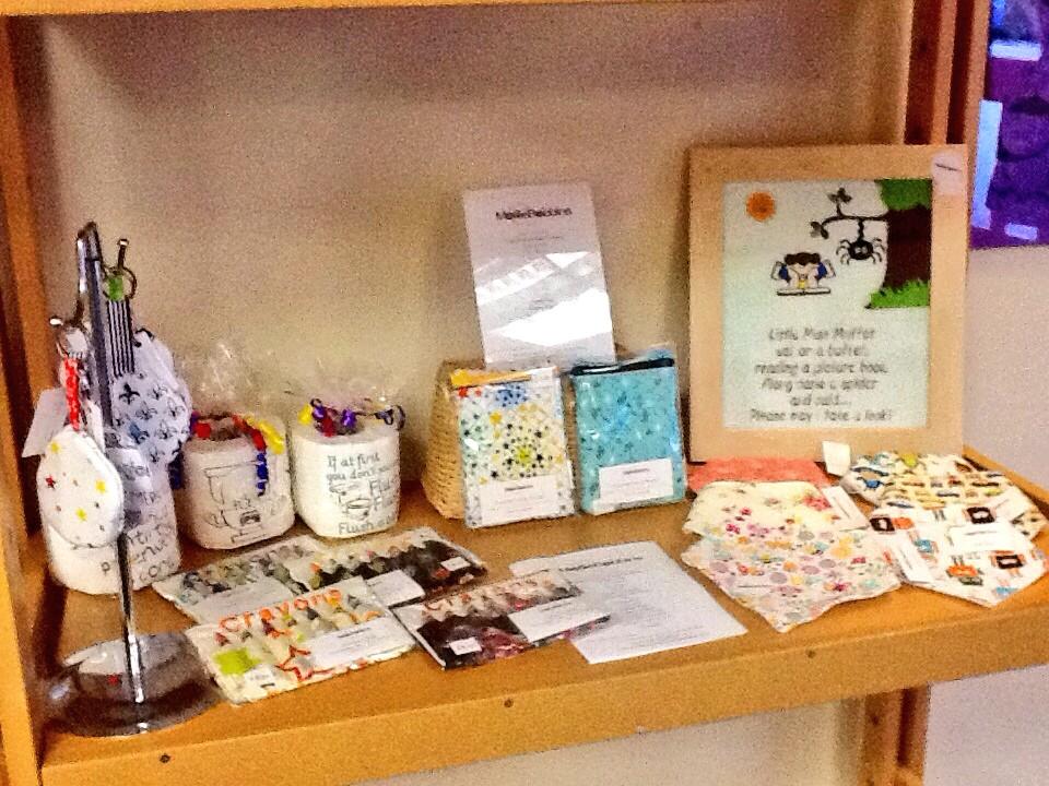 handmadeinBFD's tweet photo. Don't forget @alternative_bd1 is open till 9 pm Thurs up to Christmas. Here's @MollieBobbins display :) #BradfordHour http://t.co/EwvE4PtEzW