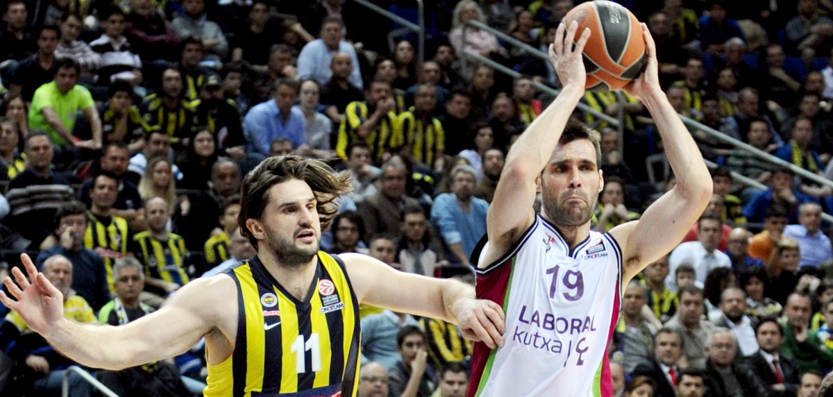 bet365_es's tweet photo. El @Baskonia se convierte en el primer equipo en anotar 25.000 puntos en la historia de la #Euroliga. http://t.co/IRLZcAvD8b