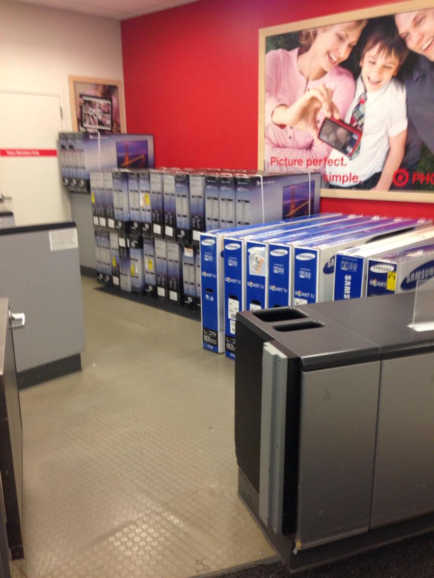 T1048 ready to drive door buster sales!! #G492, #everyoneplays, #Target