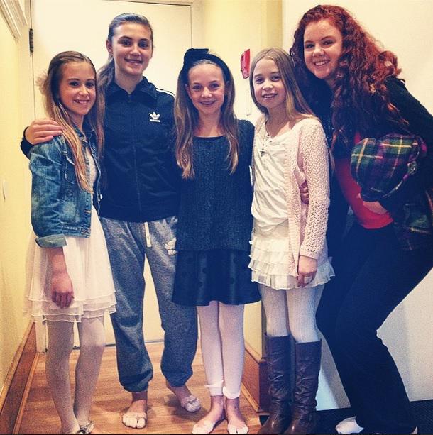 NBStheshoeroom's tweet image. Awesome morning w/ the girls from Contemporary School of Dance. #Firstpair of #pointeshoes today! :) @CParkerReid