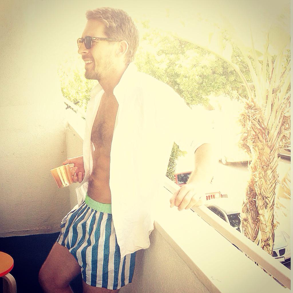 santandabel's tweet photo. .@hugh_sheridan doing the drop for Pants Day Off. Thanks for supporting prostate cancer &amp; men's health.@PCFA #PDO14 http://t.co/CLD4KdrdJT