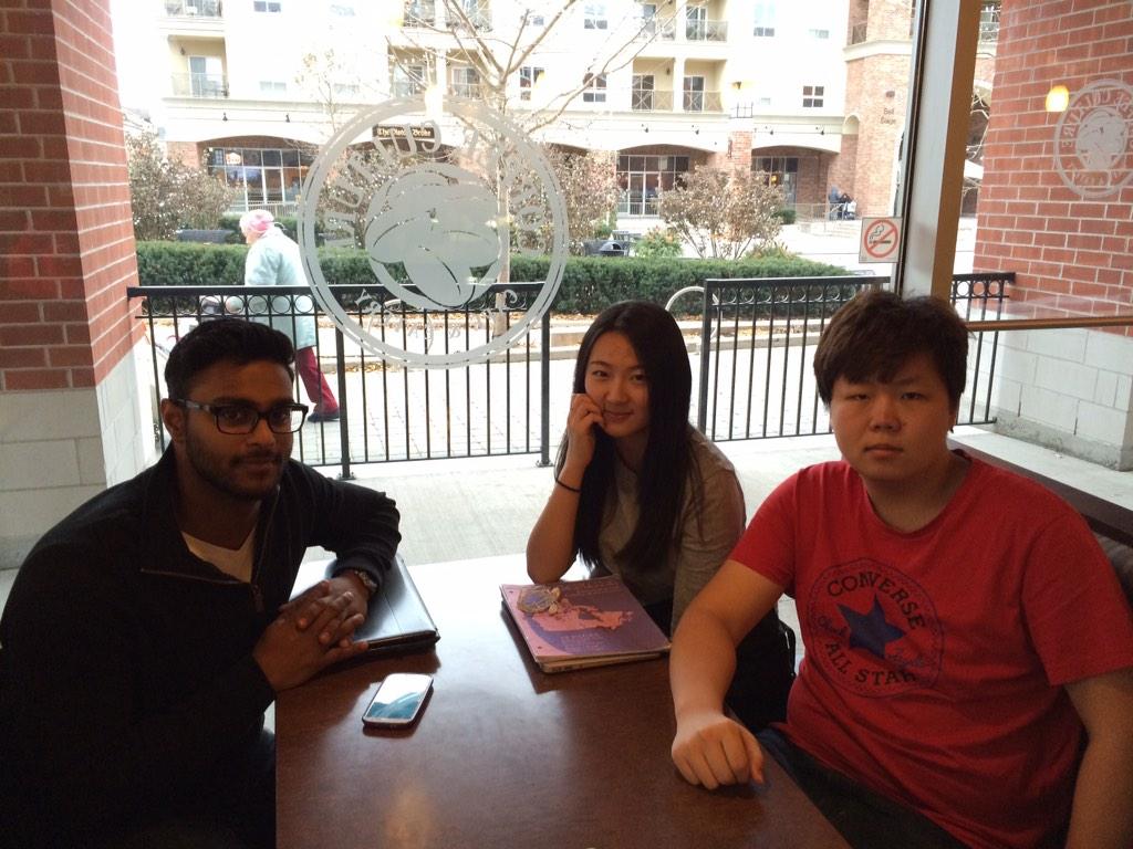 Erica_Gao's tweet photo. coffee time in the cold winter @LEAFCSL http://t.co/KukoTjTquH