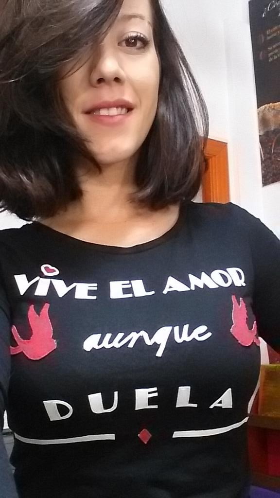 mariasangut's tweet photo. Siempre hay que vivir TODO...SOBRE TODO EL AMOR http://t.co/GCEKZnGPf0