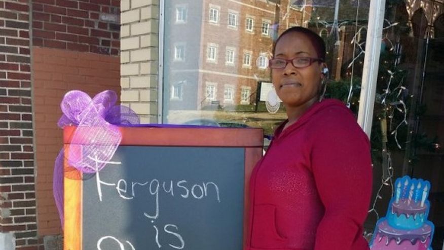 SunnKissBeach's tweet photo. Fab!! "@FoxNews: #Ferguson bakery vandalized during protests receives $200,000 in donations http://t.co/pl4uRu8SvI http://t.co/UTvjecCvkT"