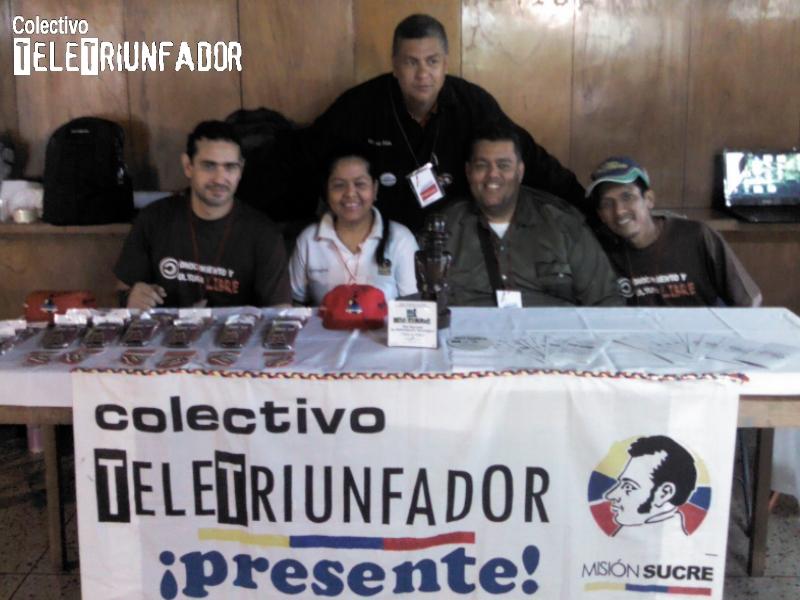 StephensonTT's tweet photo. Colectivo TeleTriunfador en las @jornastec 2014 @wilyer @reru_vasia @NVTT_CACHAMAY @AbsalonQuiroz @luzbelevelio http://t.co/gnOgbLs62y