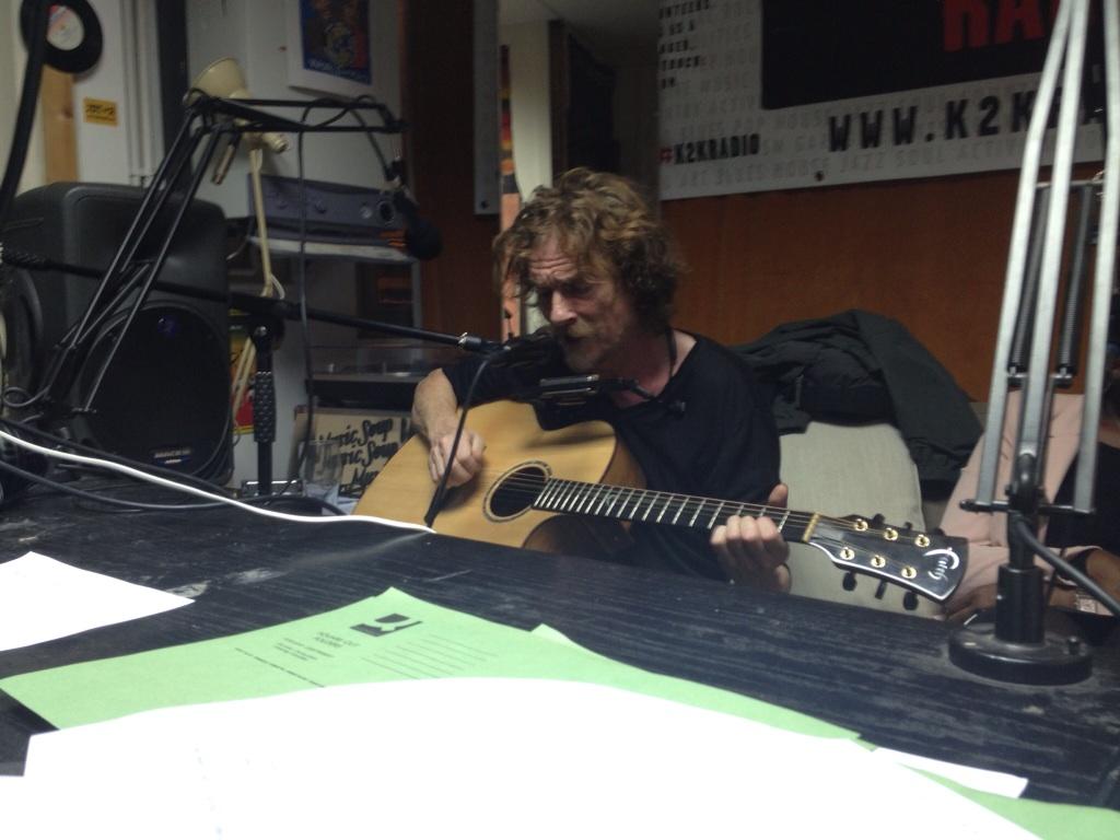 KilburnHerald's tweet photo. Ronan Heenan entertains on the 
@KilburnHerald Wellspring Radio Show #1. Next one is on 17/12. http://t.co/yj9Q3eTebh