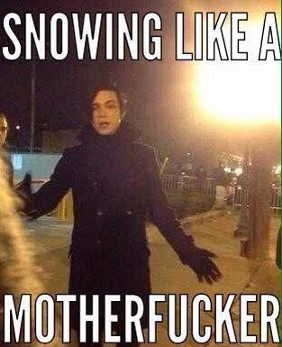 fall6n's tweet photo. @AndyBVB #snowinglikeamotherfucker http://t.co/vmoD2zPlbi