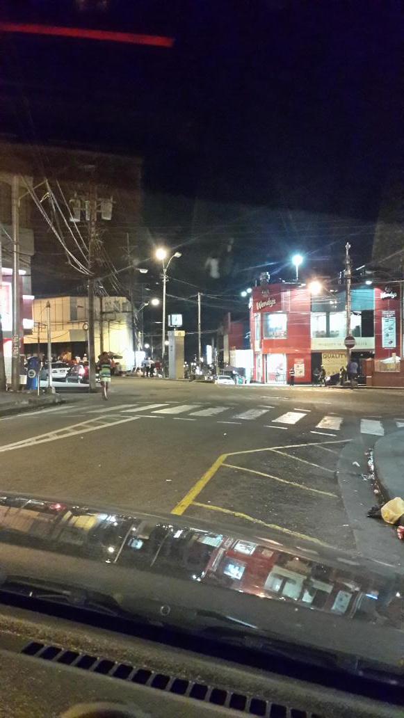 Infinitepests's tweet image. Working late tonight#bosslyfe #Sandonightlife