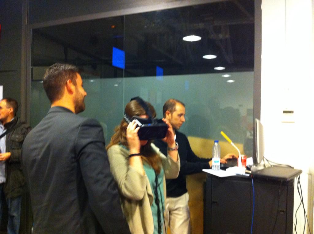 gutierrezsirc's tweet photo. En #TechConsDay hemos podido disfrutar de #RealidadVirtual Sorprendente #OculusRift Gracias @Sabimad http://t.co/UK7kVbIZ50