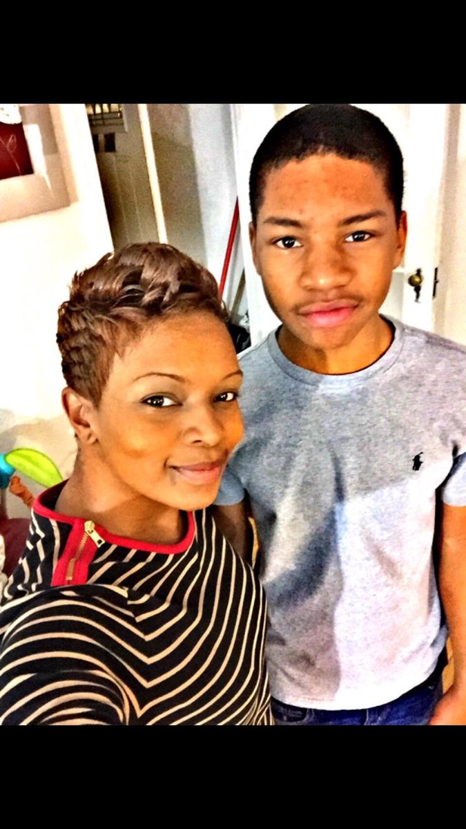 BallDreamer__'s tweet photo. Me &amp; Momma Dukes 😍💕😜 http://t.co/CsrxIG3dyn
