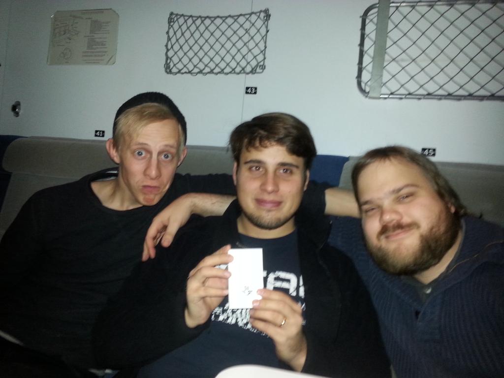 Pallinpralin's tweet photo. På väg mot LSM 14! #LSM14 http://t.co/d4SToGxrB3