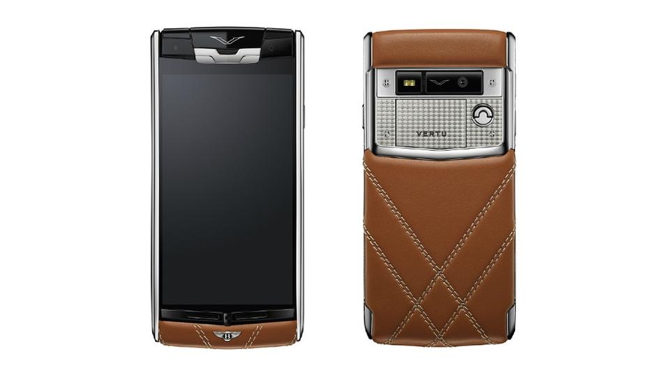 luxedigitalmag's tweet image. Smartphones, speakers, cameras and flight - the best pieces of tech this season. buff.ly/15Dtue7