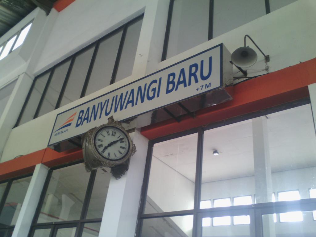 TiketEasy's tweet photo. Finally.. St.Banyuwangibaru
 
#Backpacker #Bali #EasyTeam http://t.co/iT7LL3QTRt